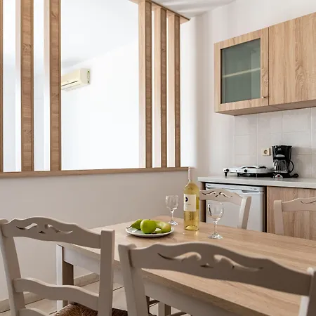 Apartmanhotel Angela 3*