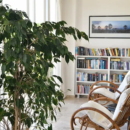 Lejlighedshotel Angela Kos By