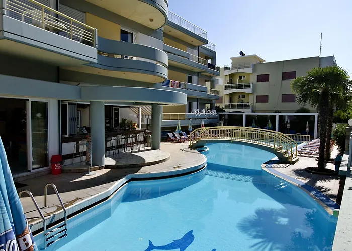 Apartahotel Angela 4*