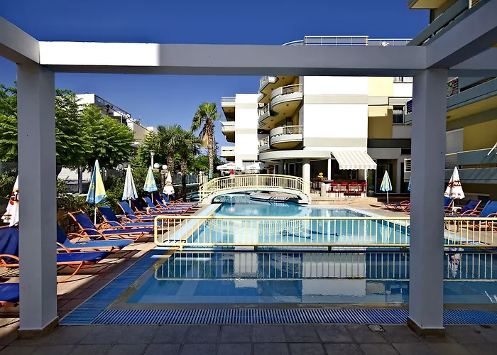 Apartahotel Angela Cos