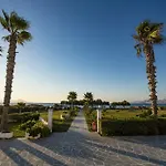 Ξενοδοχείο με διαμερίσματα Angela 4*